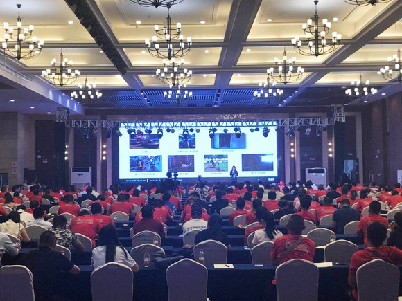 “超美微挖”现身2018微挖峰会,山河智能微挖出口过万台