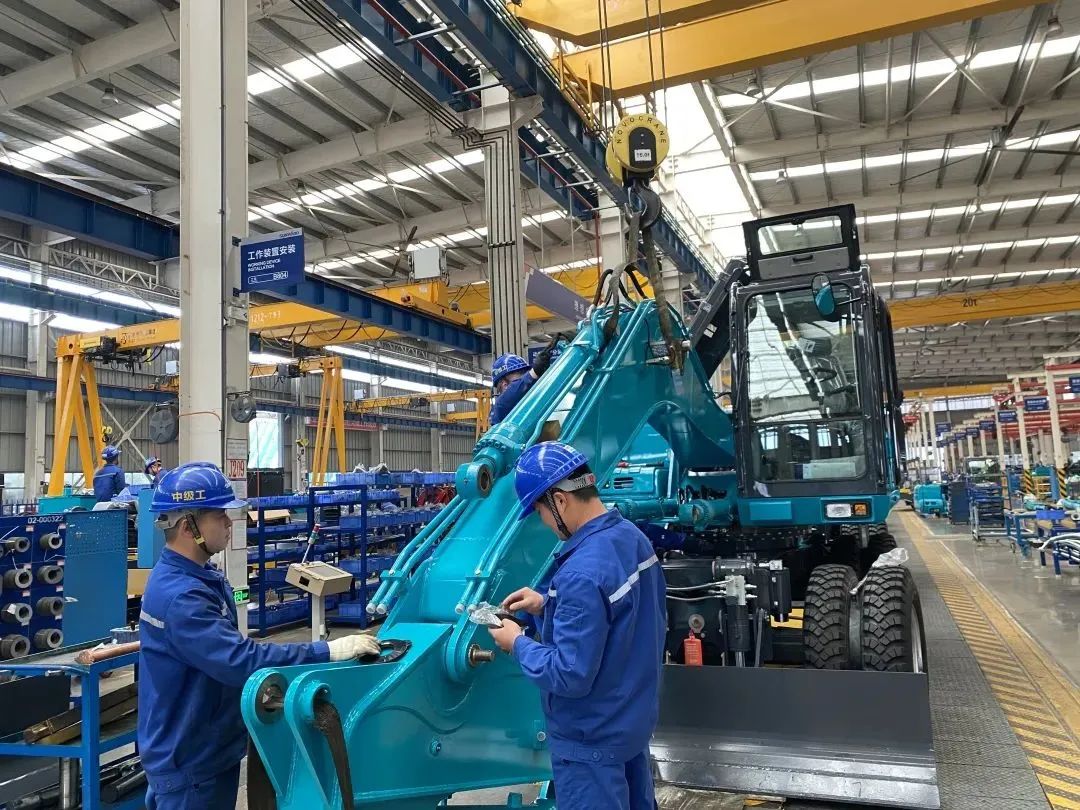 《湖南教育》：探索18年，山河智能找到校企合作共赢的答案