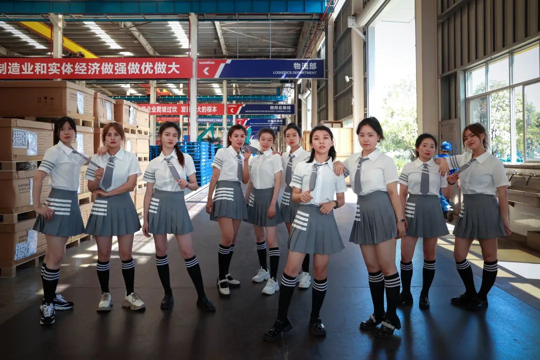 又酷又辣又炫！山河智能第二届挖机宝贝来了